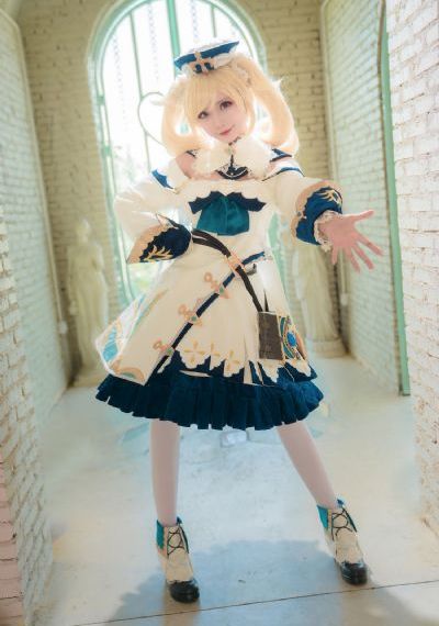 欧美大衣女冬_HD电影完整版