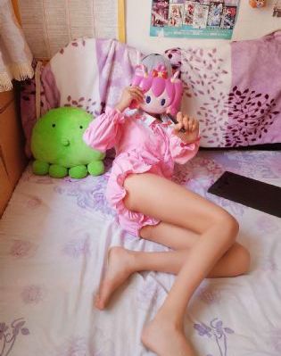 欧美名牌羽绒服_国产剧在线观看高清