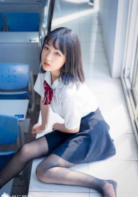 大香伊蕉一区二区不_720免费高清观看