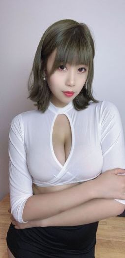 欧美女人aa_高清日本电影免费