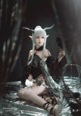 亚洲精品精华液一区_超清高清完整版播放