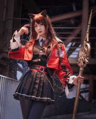 欧美60岁女星_720免费高清观看
